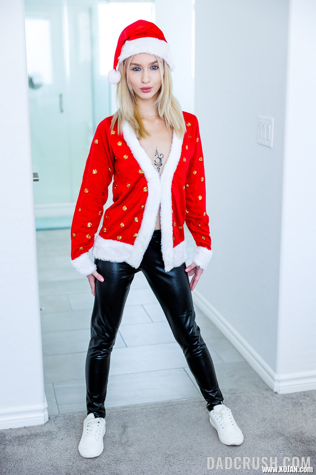 Young blonde babe Emma Rosie craves for stepdads cock on Xmas morning - Photo #727851