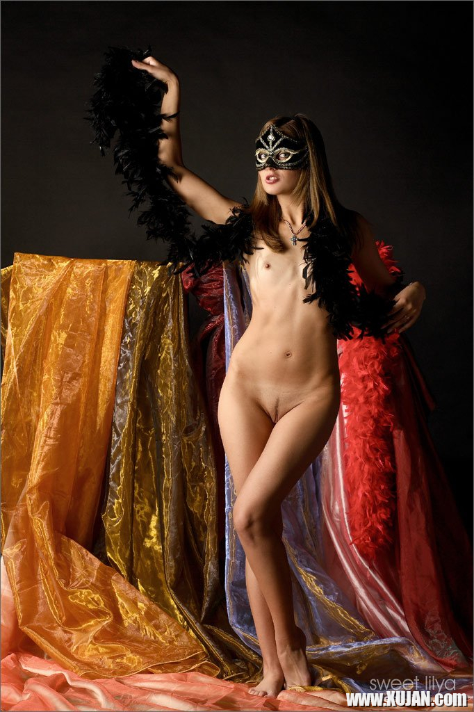 Sweet Lilya wearing a Mask showing her small Boobs - Photo #744978