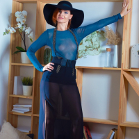 Hot lady Jeny Smith strips down and reveals her nice boobs