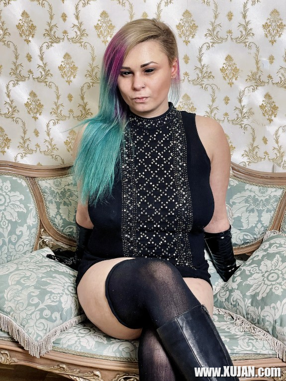 Femdom Mistress Annessix Reign Femdom MindBreakers - Photo #755207