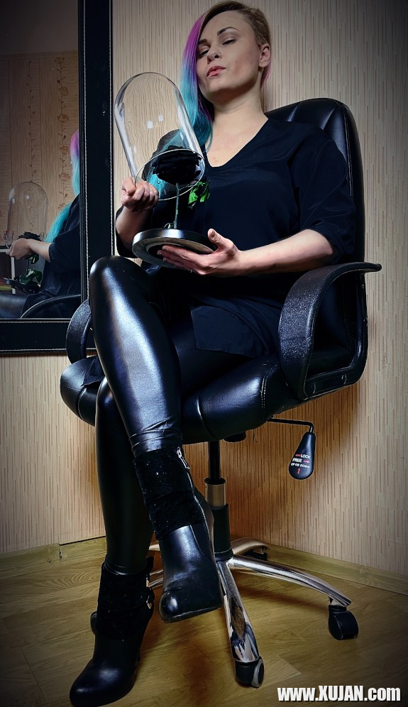 Femdom Mistress Annessix Reign Femdom MindBreakers - Photo #755210