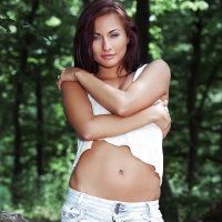 Outdoor posing session with a wonderful centerfold beauty Michaela Isizzu