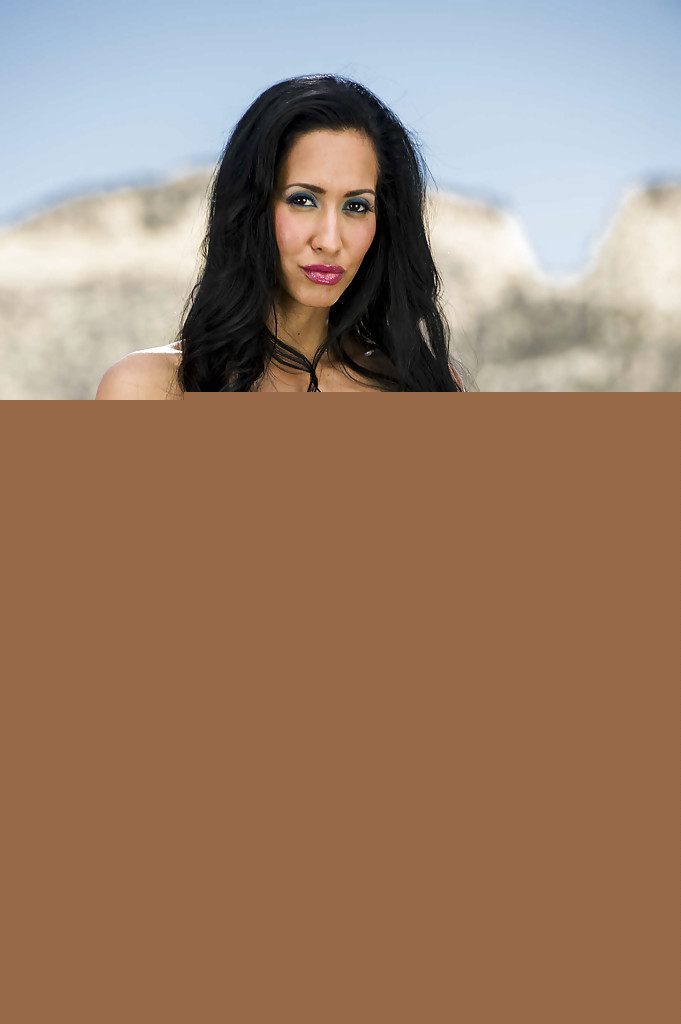 Graceful latina Isis Love taking off her bikini and posing nude by the pool - Photo #758149