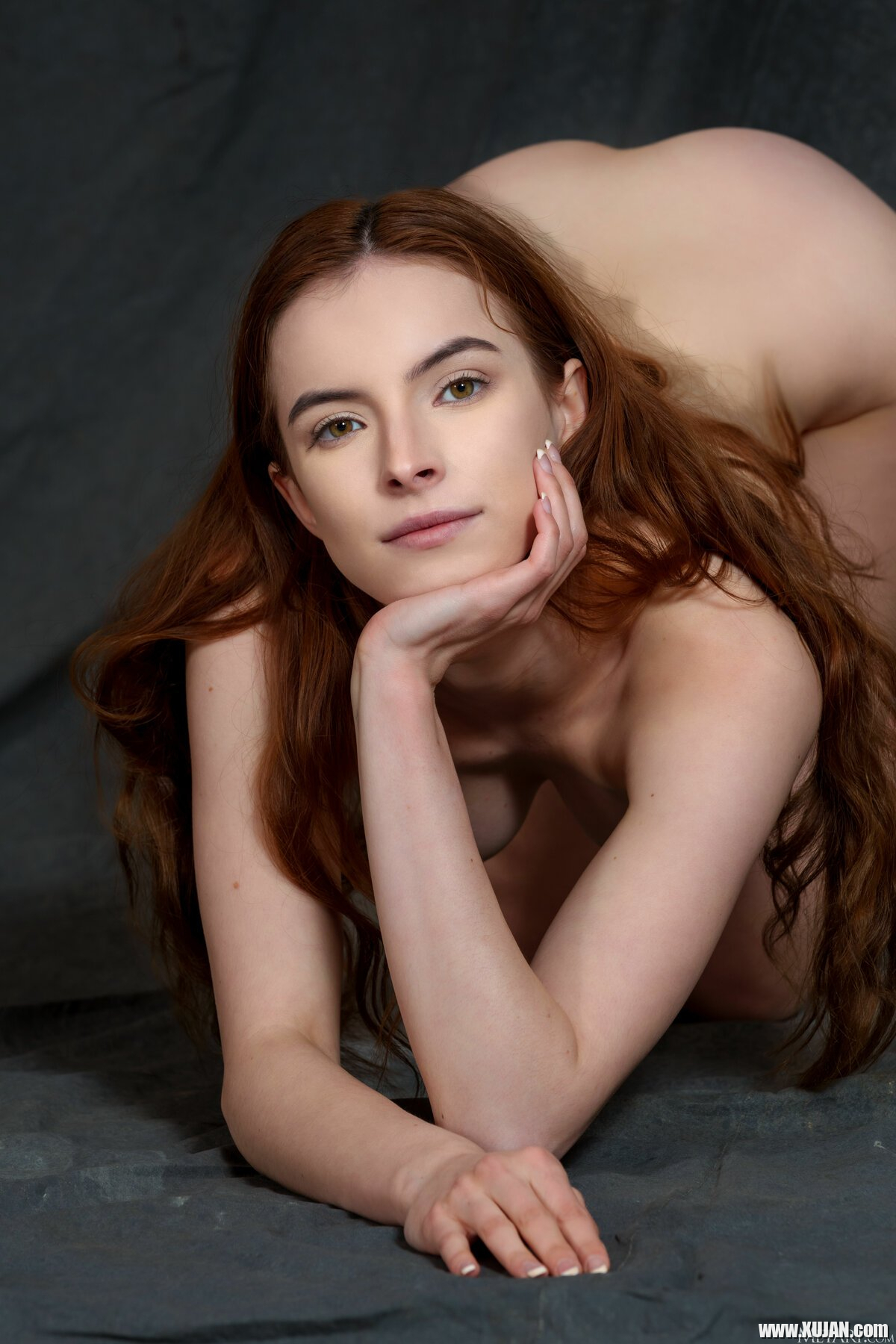Sexy redhead babe Loren Sun strips naked exposing shaved snatch - Photo #764197