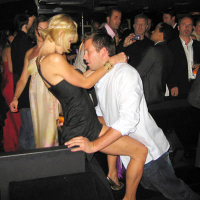 Paris Hilton really wants sex at a nightclub