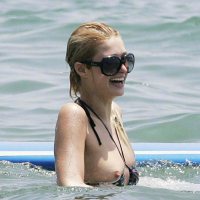 Paris Hilton really wants sex at a nightclub