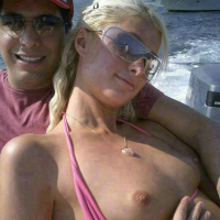 Paris Hilton really wants sex at a nightclub