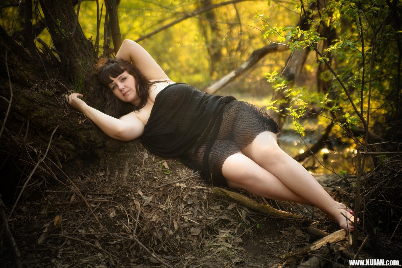 Brunette babe Katrin Porto loves posing naked in the nature - Photo #767253