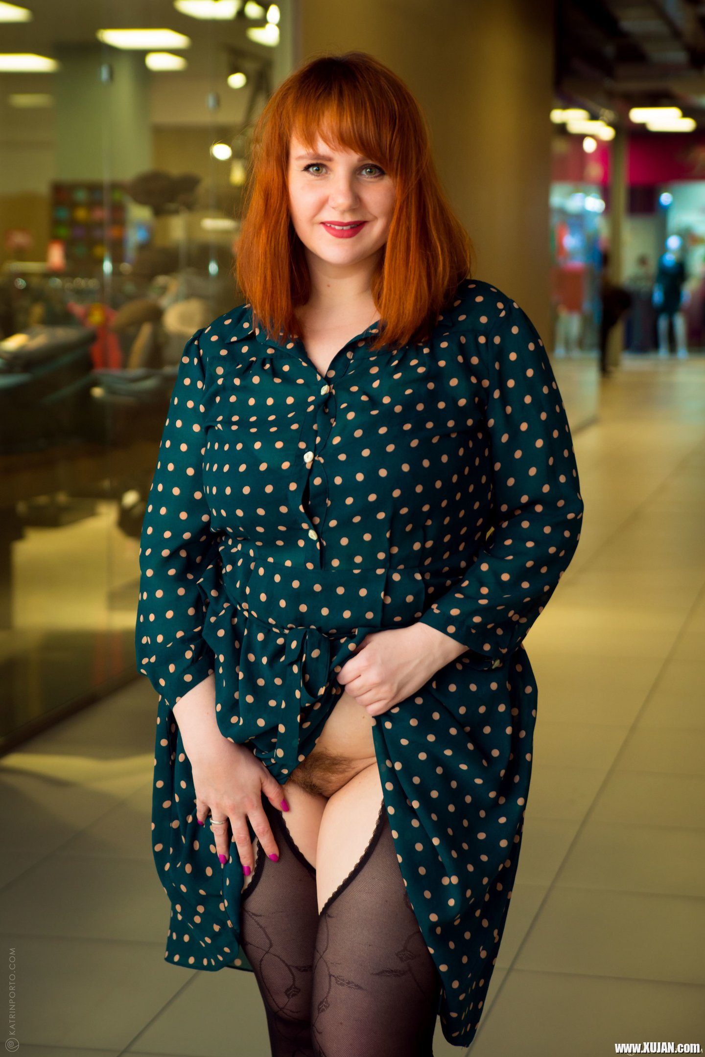 Busty Katrin Porto flashing her Snatch in Public - Photo #767313