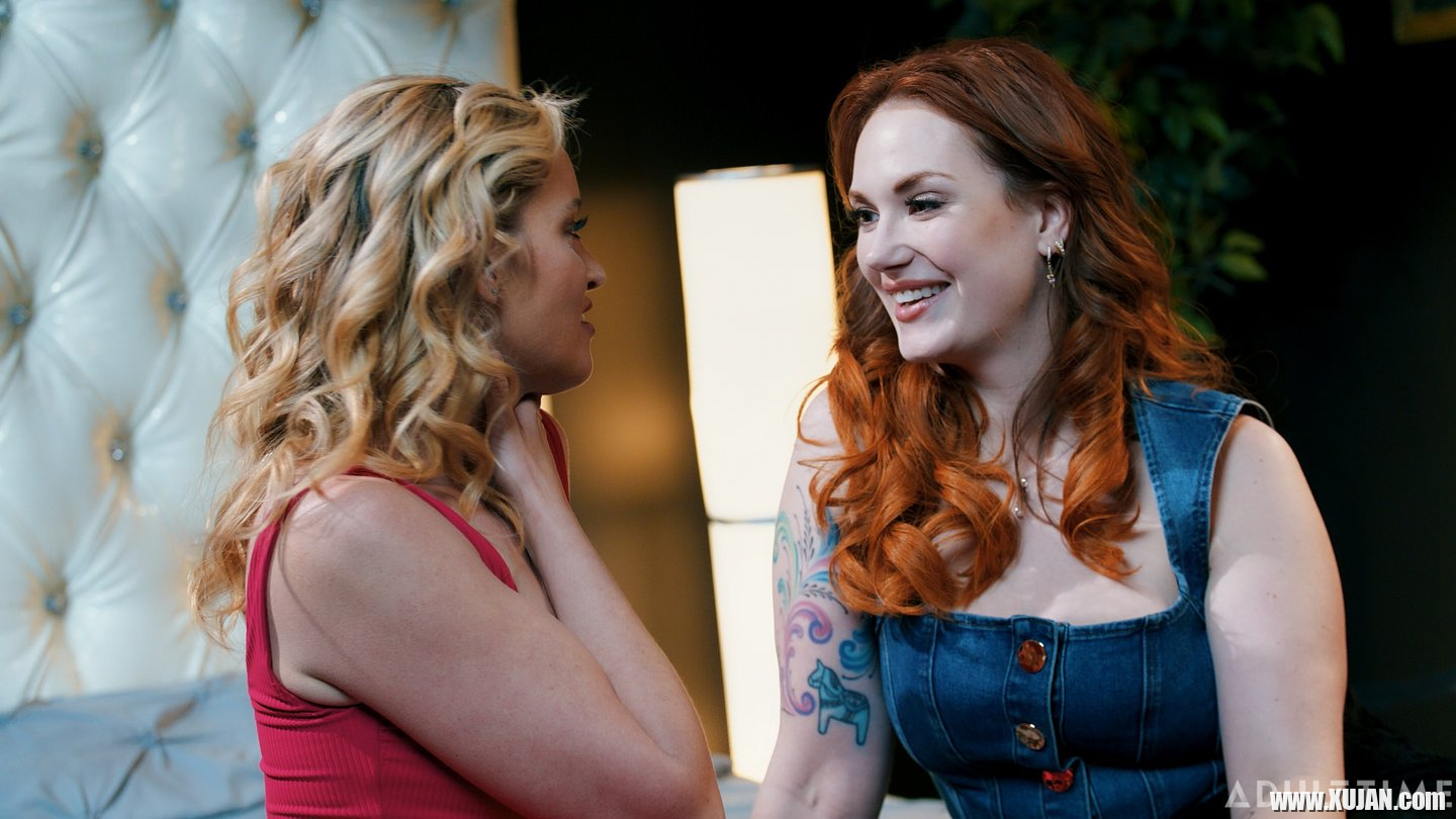 Sexy curvy babes Siri Dahl and Charlie Forde fucking each other - Photo #768806