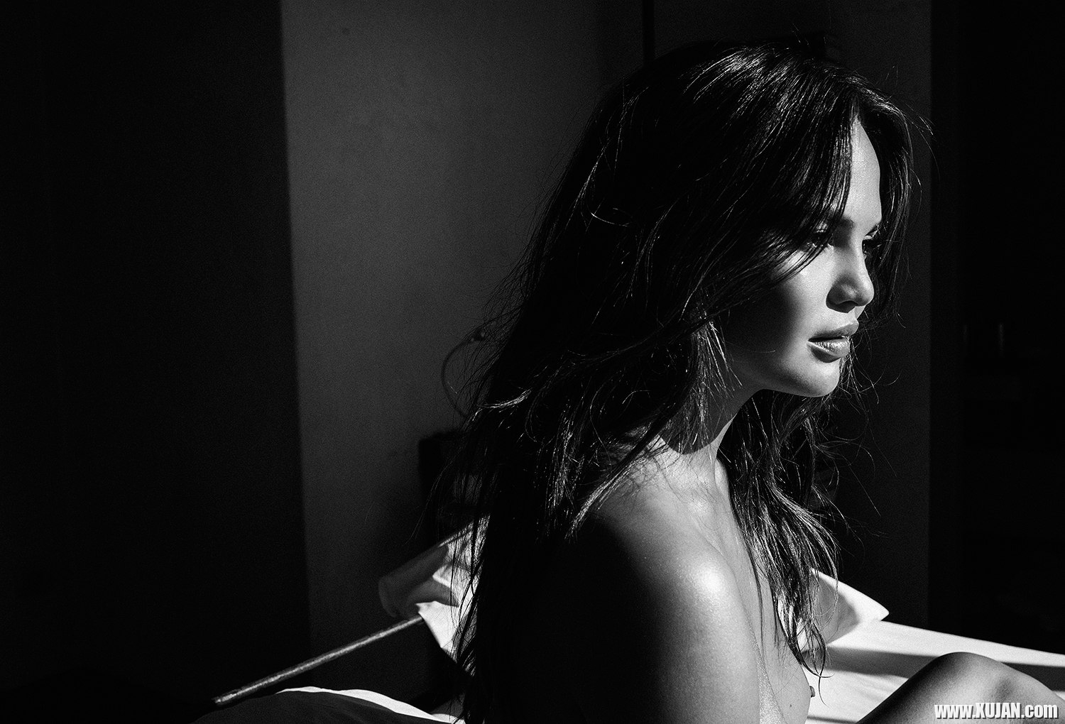 Nude Photos of Chrissy Teigen - Photo #781197