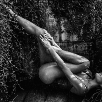 Nude Photos of Chrissy Teigen