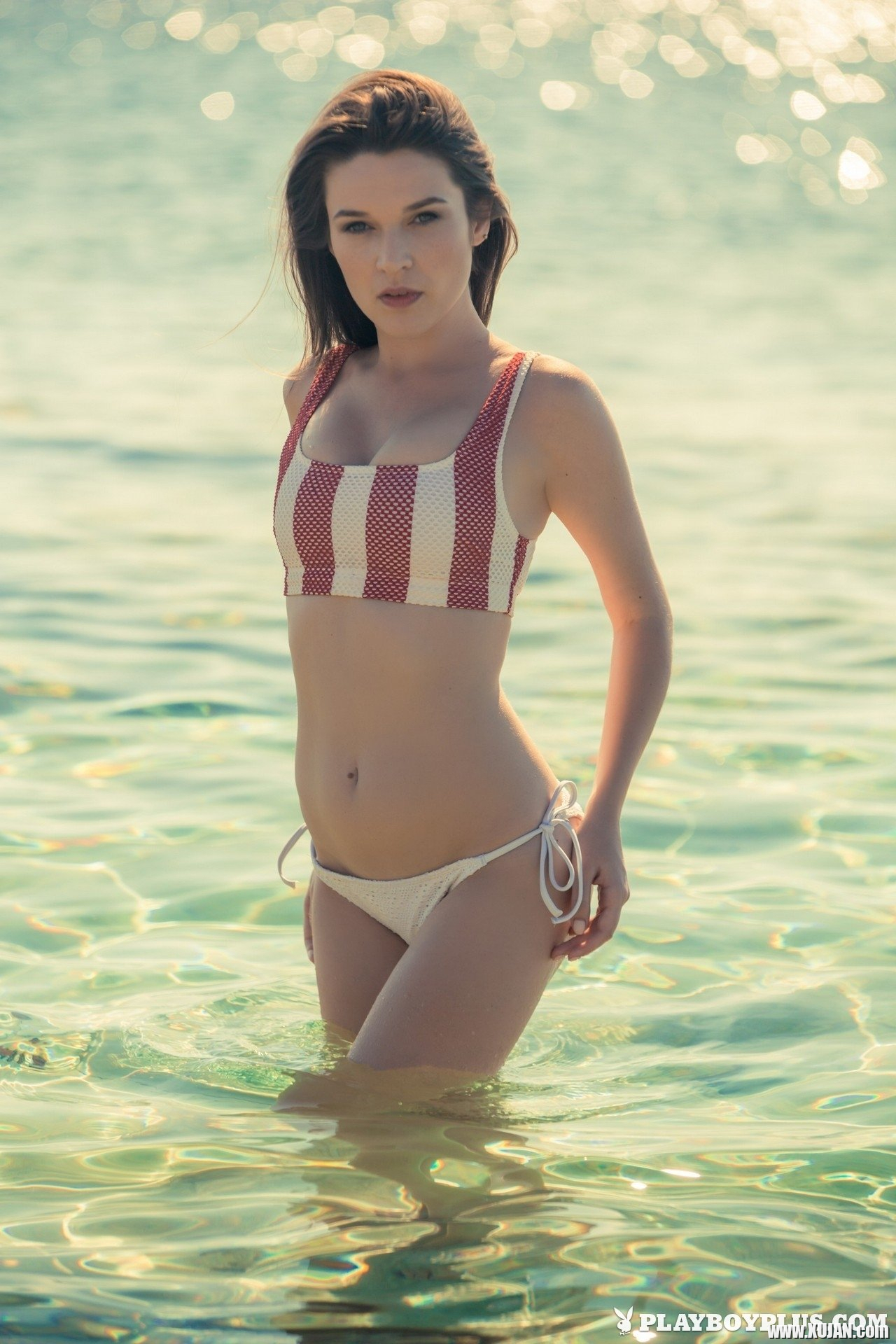Serena Wood removes her Clothes and takes a Swim - Photo #783245