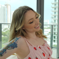 Ailee Anne seduces her boyfriend and his stepdad into a threesome
