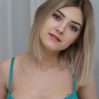 Big titty teen Eva Elfie shows off her petite feet