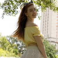 Ginger Nala Brooks exposes her boobs outdoors