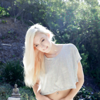 Amateur babe Alexa Grace is playing with her cute tight vagina