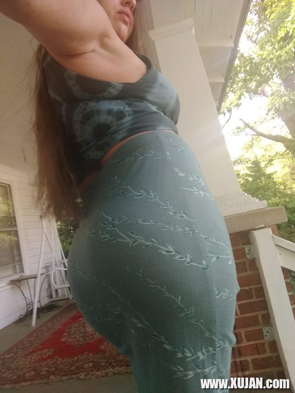 Nerkayatsnum enq NC neri sireli tmblik PAWG Kyla Bloom Curves y - Photo #820983