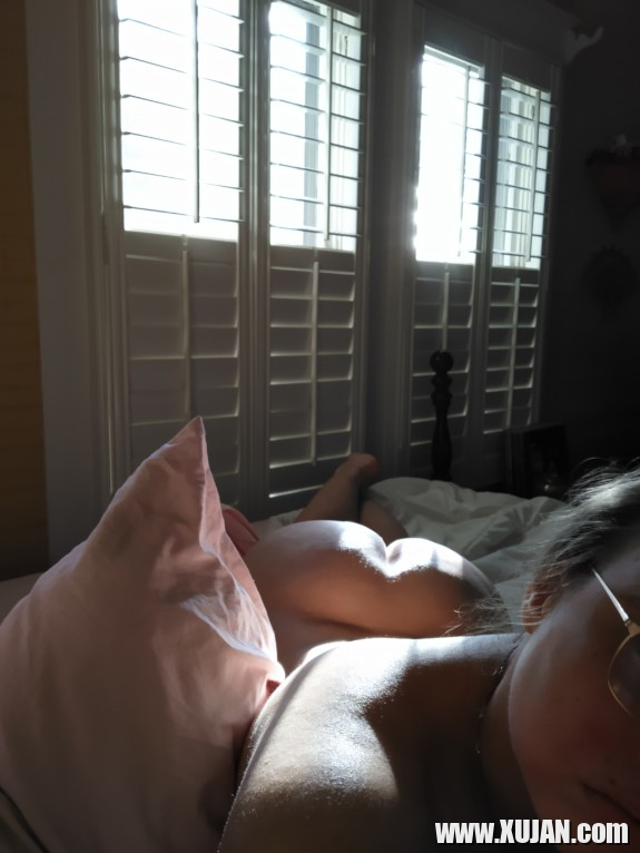 Nerkayatsnum enq NC neri sireli tmblik PAWG Kyla Bloom Curves y - Photo #820992