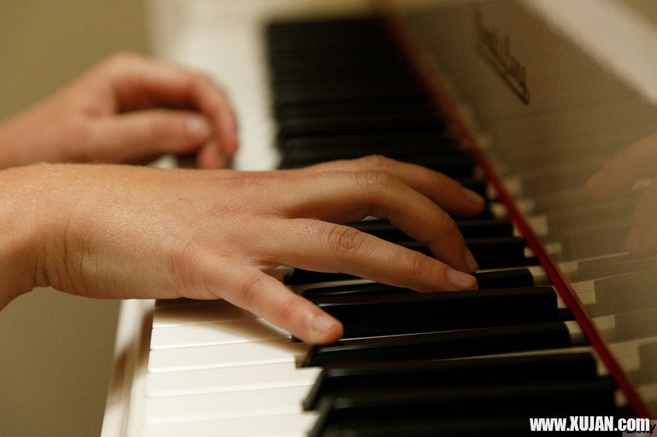 Sweet pretty brunette Oxana Chic loves teasing over her piano - Photo #822534