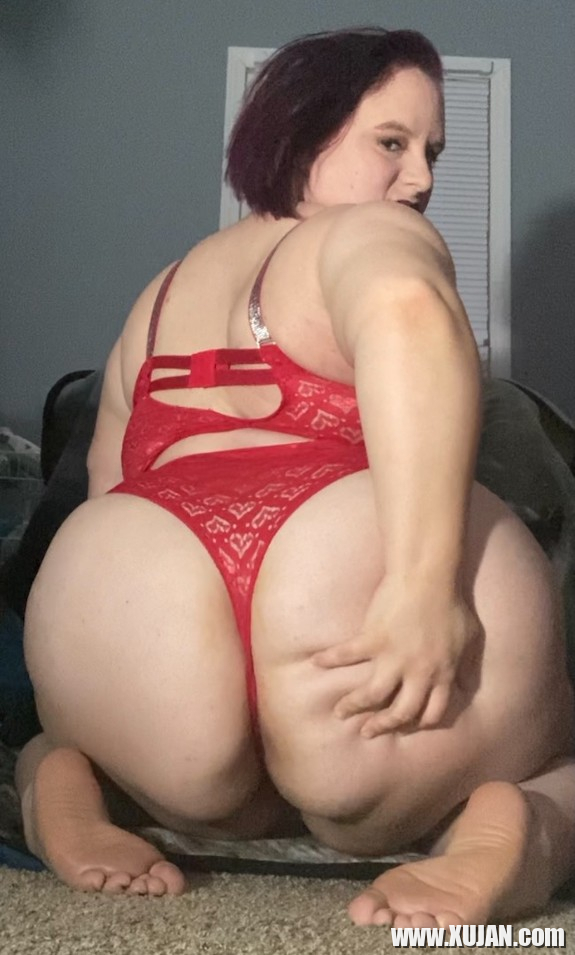 Seqsual MILF Karmirov - Photo #824945