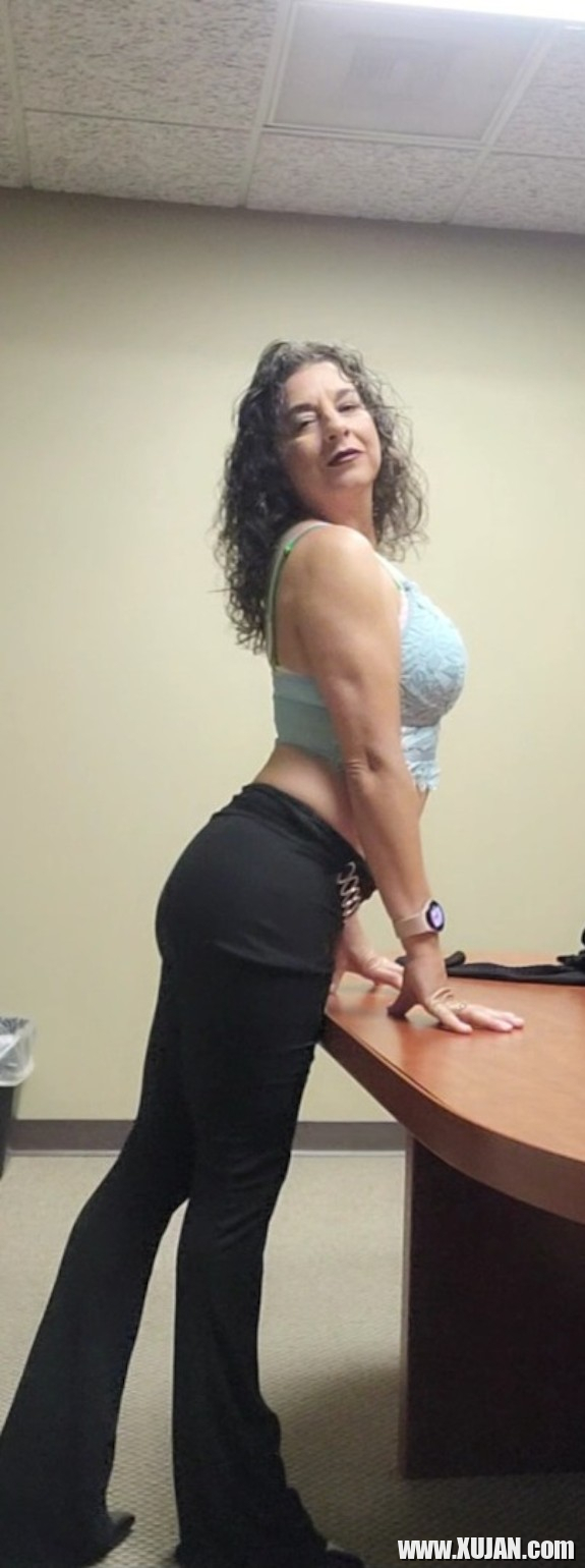 Solo milf zvarchali nkarner seghani vra - Photo #852541