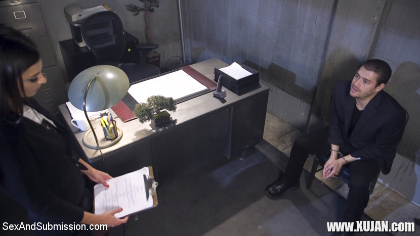 Rookie detective Kacie Castle is taken hostage by Xander Corvus Xander takes ou - Photo #861973