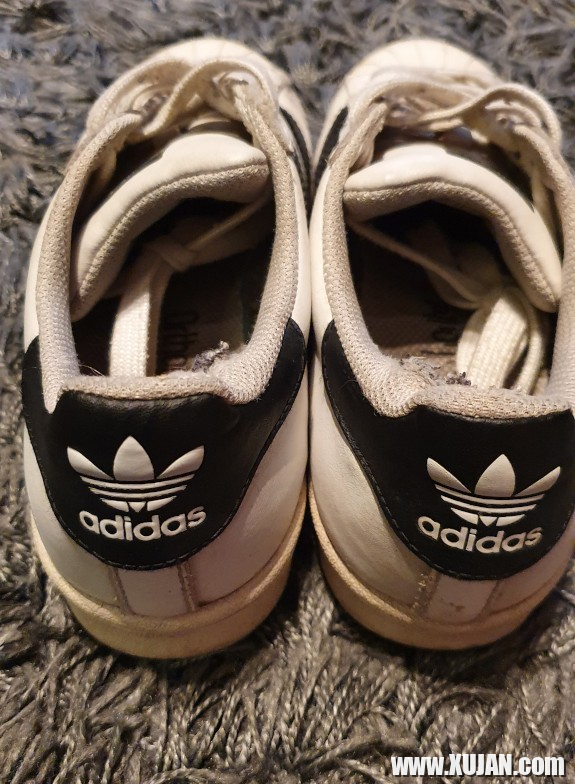 Enji Linqsy krel e Adidas Superstars y - Photo #865550