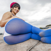 Hot Latina babe Rose Monroe wants to have ass caressing show