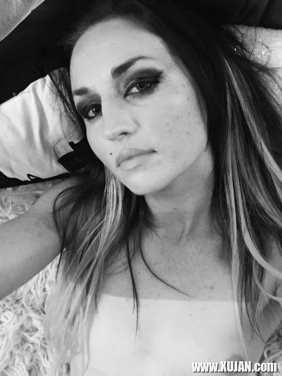 B W BedroomSelfie Zhamants - Photo #871936