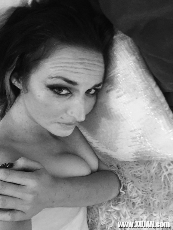 B W BedroomSelfie Zhamants - Photo #871940