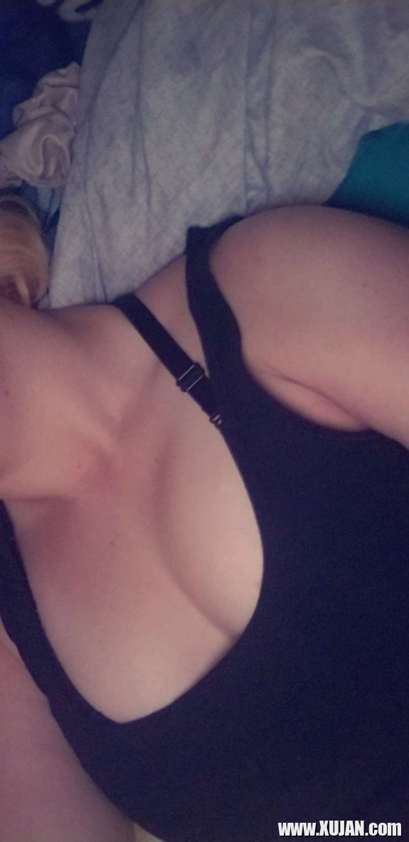 Titties orerov Srantsits mi qanisy tsaghrakan en bayts lav - Photo #887615