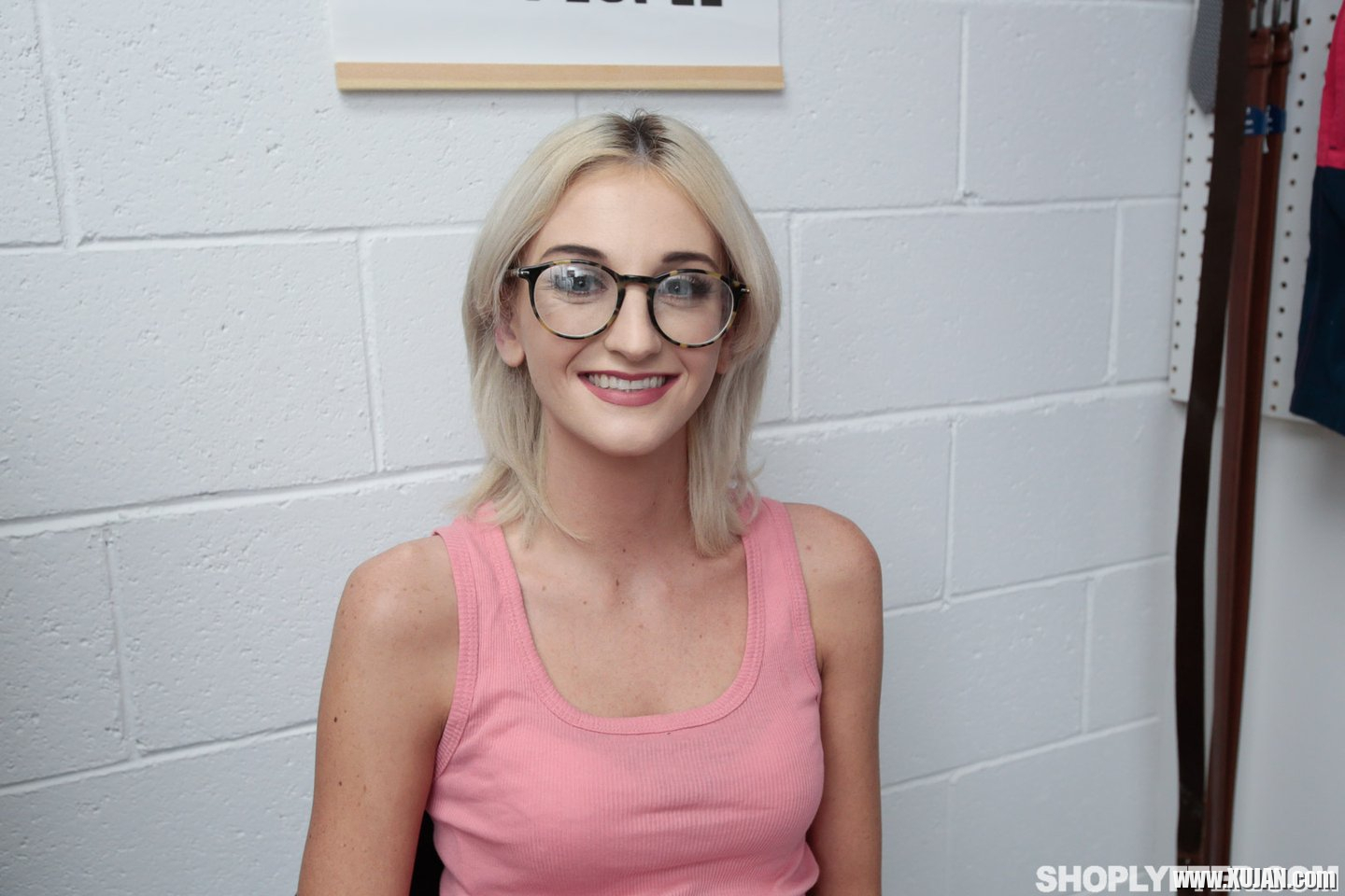 Tallie Lorain cant stop stealing and fucking hard - Photo #890805