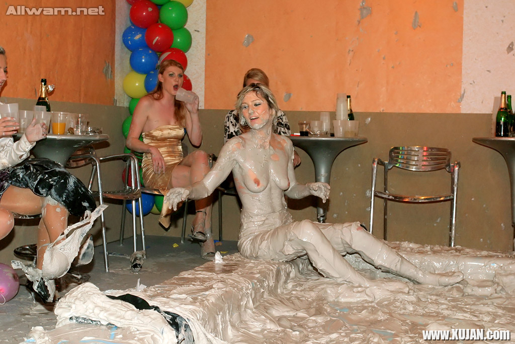 Seductive pornstar Nessa Devil gets involved into messy catfight - Photo #904658