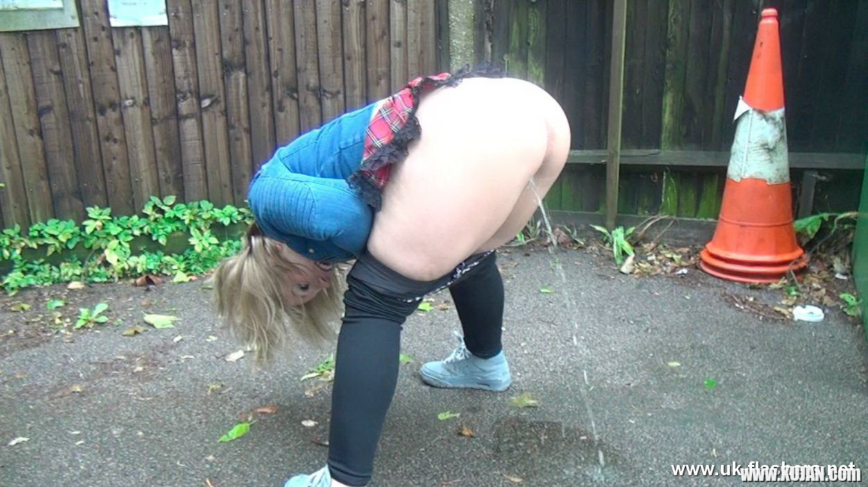 Outrageous amateur exhibitionist Ashley flashers her boobs and p - Photo #906752