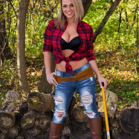 Lumberjane Nikki Sims popping out her big Boobs