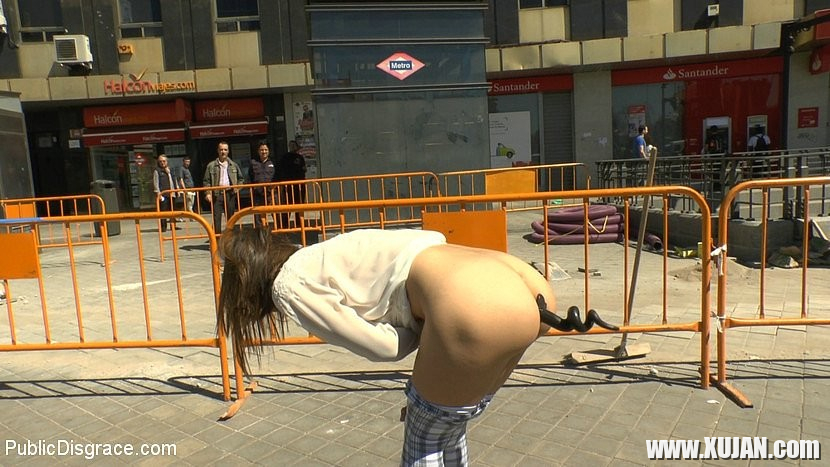 Valentina Bianco is public exposed and humiliated with double fu - Photo #917589