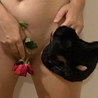 LATINA CALIENTE TAQ