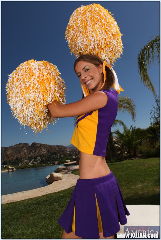 Cute cheerleader Presley Hart caught exposing her shaved pussy outdoor - Photo #929596