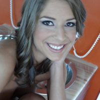 Presley Hart is making some self shots in front mirror as she like