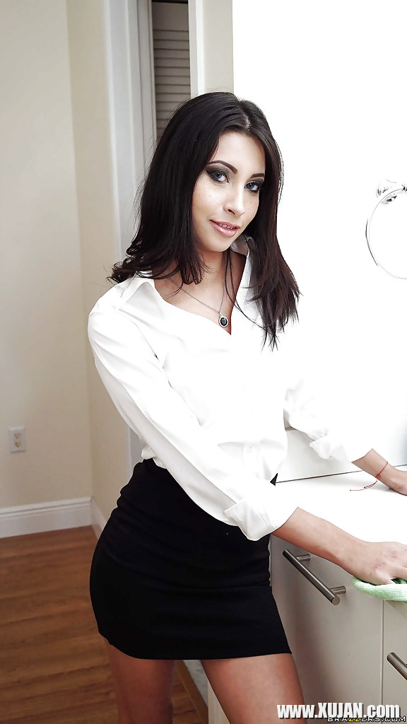 Brunette babe Jade Jantzen posing fully clothed in white blouse and skirt - Photo #940190