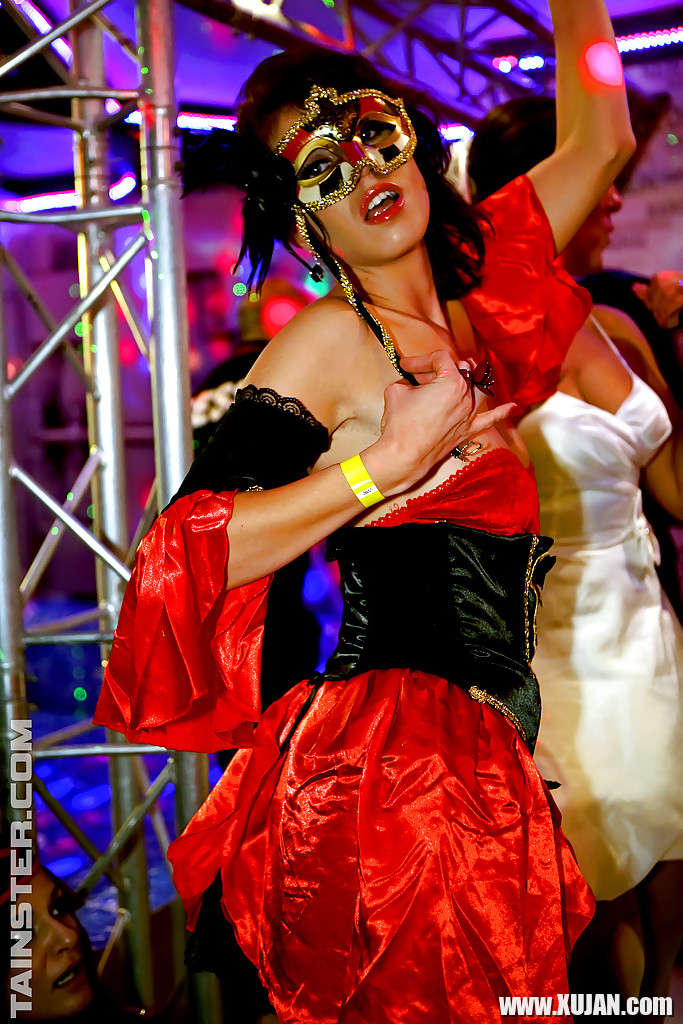 Hot chicks on high heels going crazy at the carnival lesbian party - Photo #946235