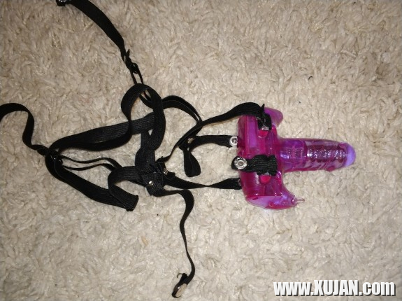 Sex toys in next home video - Photo #955697