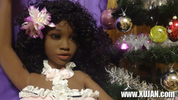 Doll and Christmas tree - Photo #956579