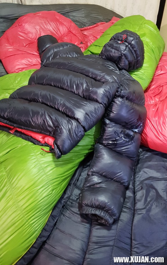 Cum My Down Jackets - Photo #960307