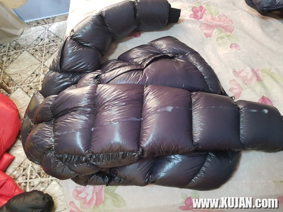 Cum My Down Jackets - Photo #960311