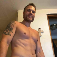 Khittie DeVoue i ev Richard Hardagain i nakhkin ev nerka lusankarnery