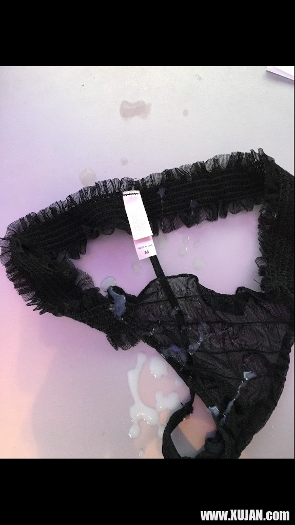 Me and panties cum Victoria Secrets - Photo #971911