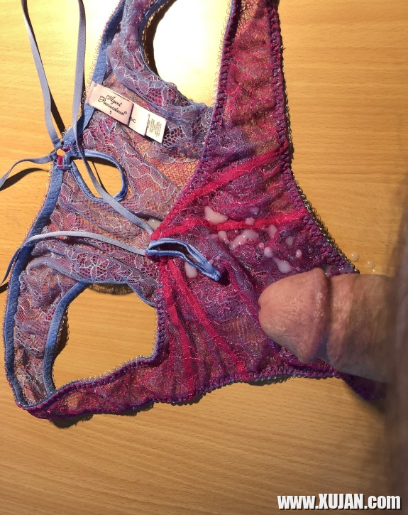 Me and panties cum Victoria Secrets - Photo #971928