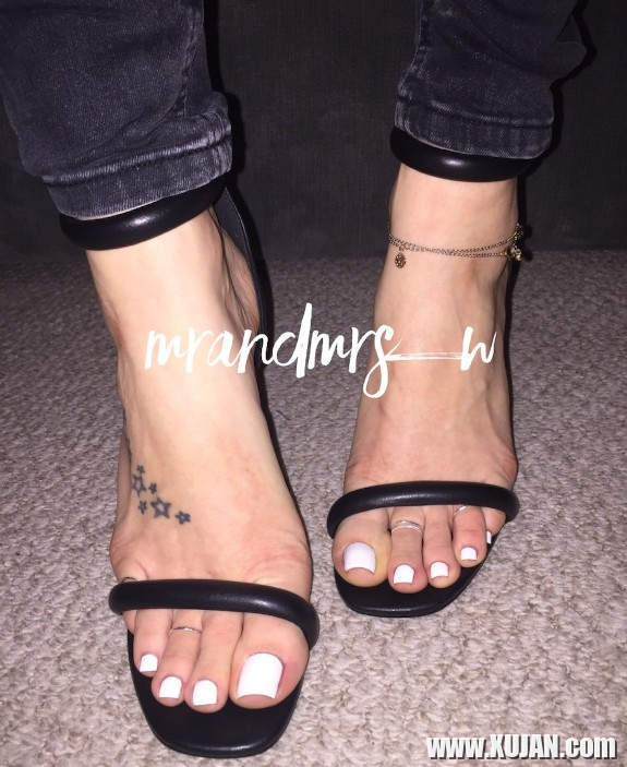Mrs W Sexy White Gloss Pedi krunkner ev sandalner khaghal - Photo #972393